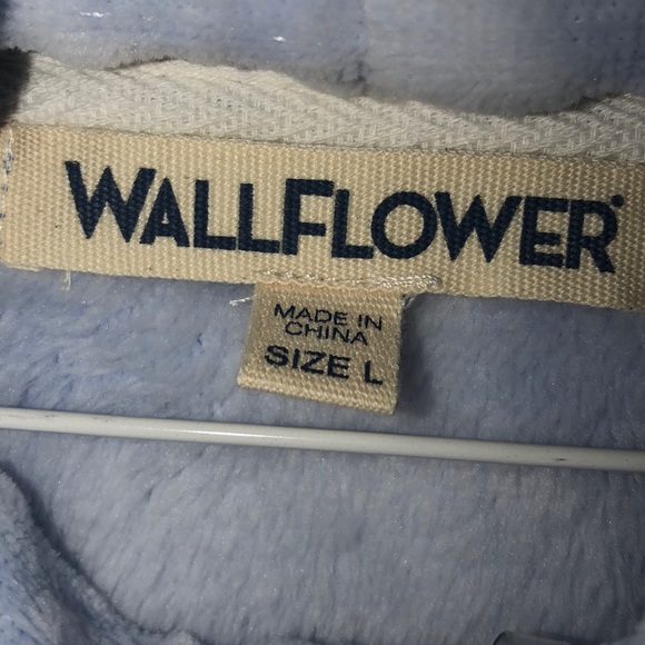 Fluffy cropped sweatshirt - Picture 2 of 8